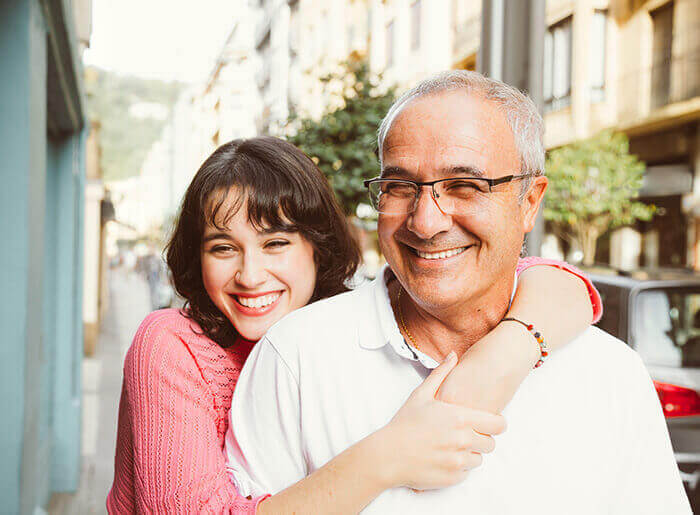 Desde que mi hija se puso delgada, la veo feliz y sonriente todo el tiempo